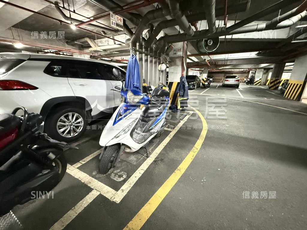 中信學園近公園４房＋車位房屋室內格局與周邊環境
