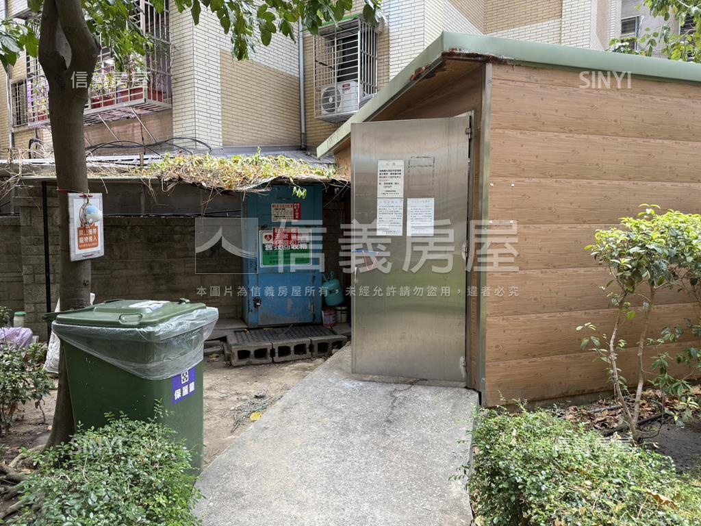 中信學園近公園４房＋車位房屋室內格局與周邊環境