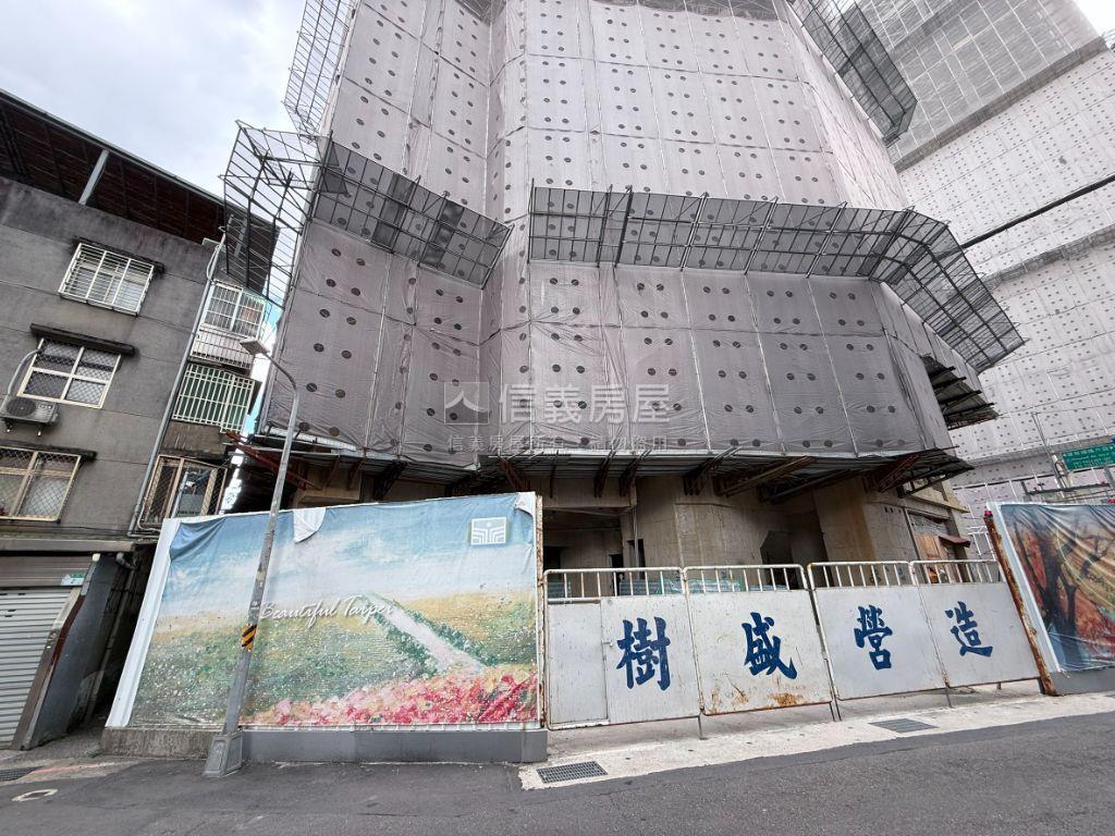 景美預售（丰景）Ｂ店面王房屋室內格局與周邊環境