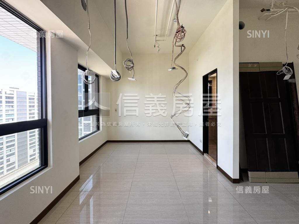 全新落成百邑高樓邊間兩衛房屋室內格局與周邊環境