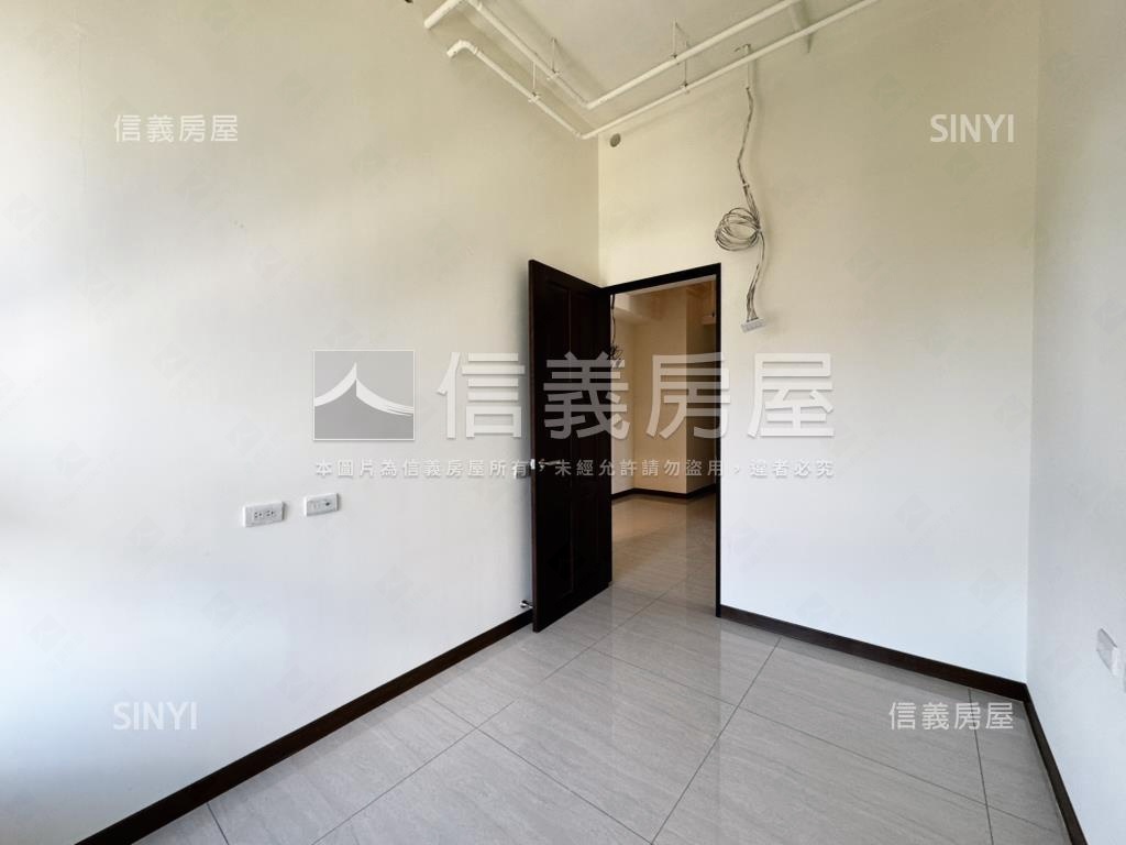 全新落成百邑高樓邊間兩衛房屋室內格局與周邊環境