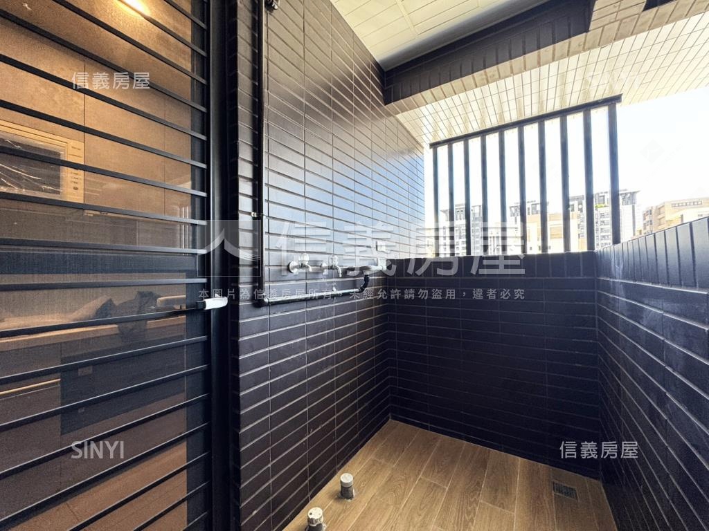 全新落成百邑高樓邊間兩衛房屋室內格局與周邊環境