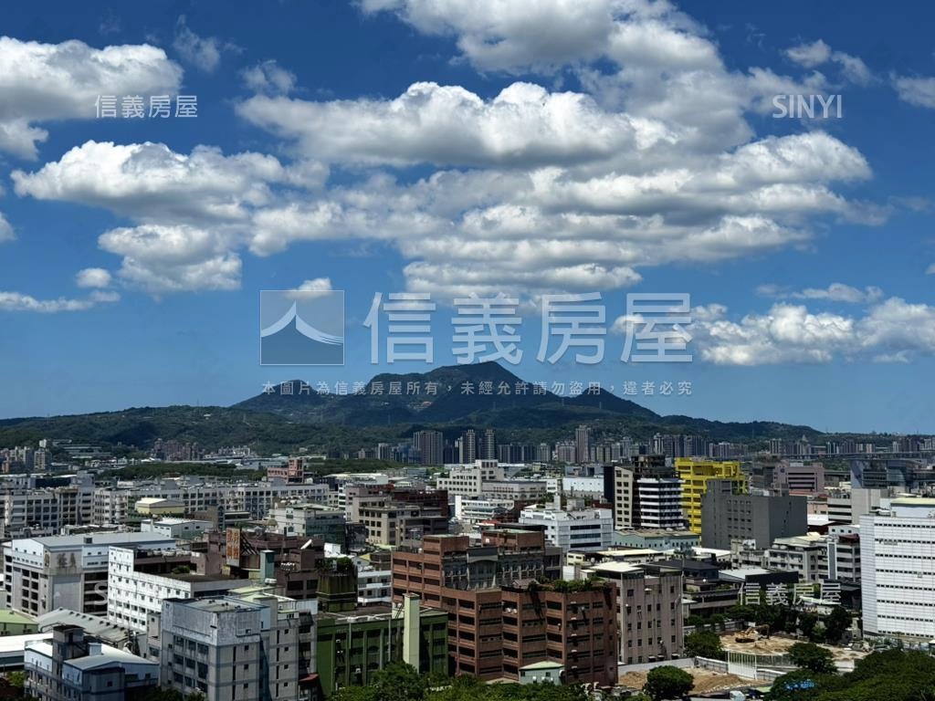 全新落成百邑高樓邊間兩衛房屋室內格局與周邊環境