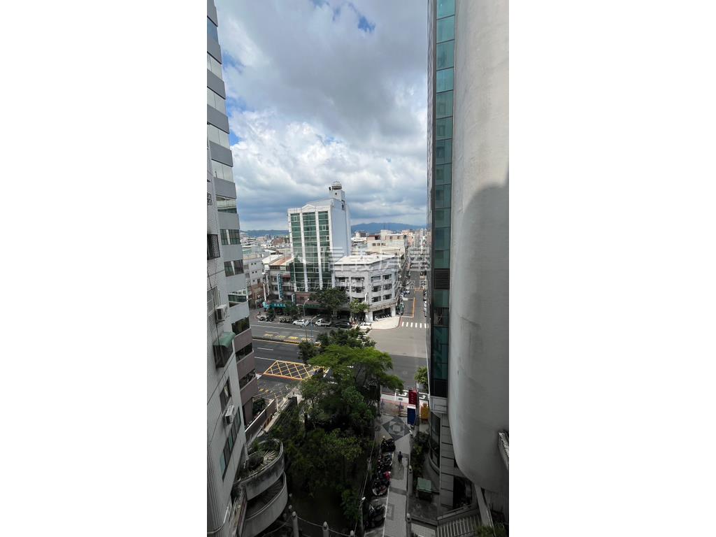 北區精華蛋黃區套房房屋室內格局與周邊環境