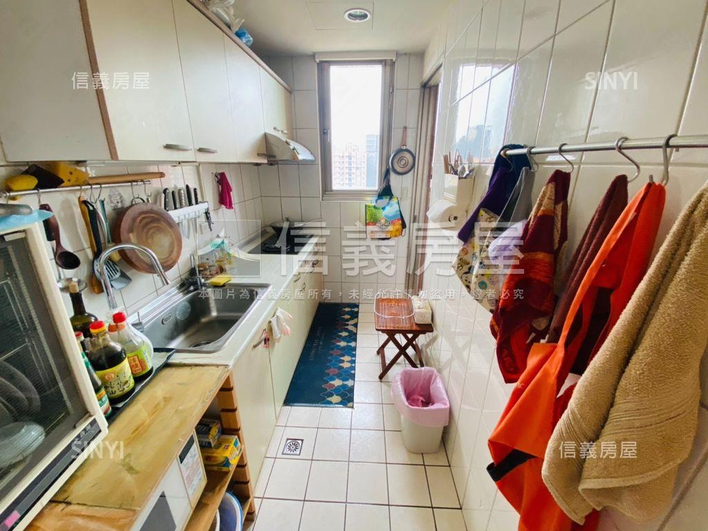 強！逢甲商圈精裝美四房房屋室內格局與周邊環境