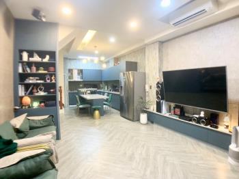 誠售臨路震後裝潢美透天