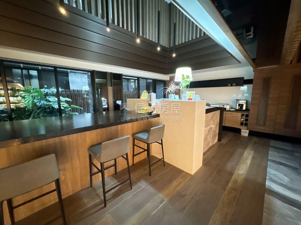 【稀有】琢硯挑高面寬店面房屋室內格局與周邊環境
