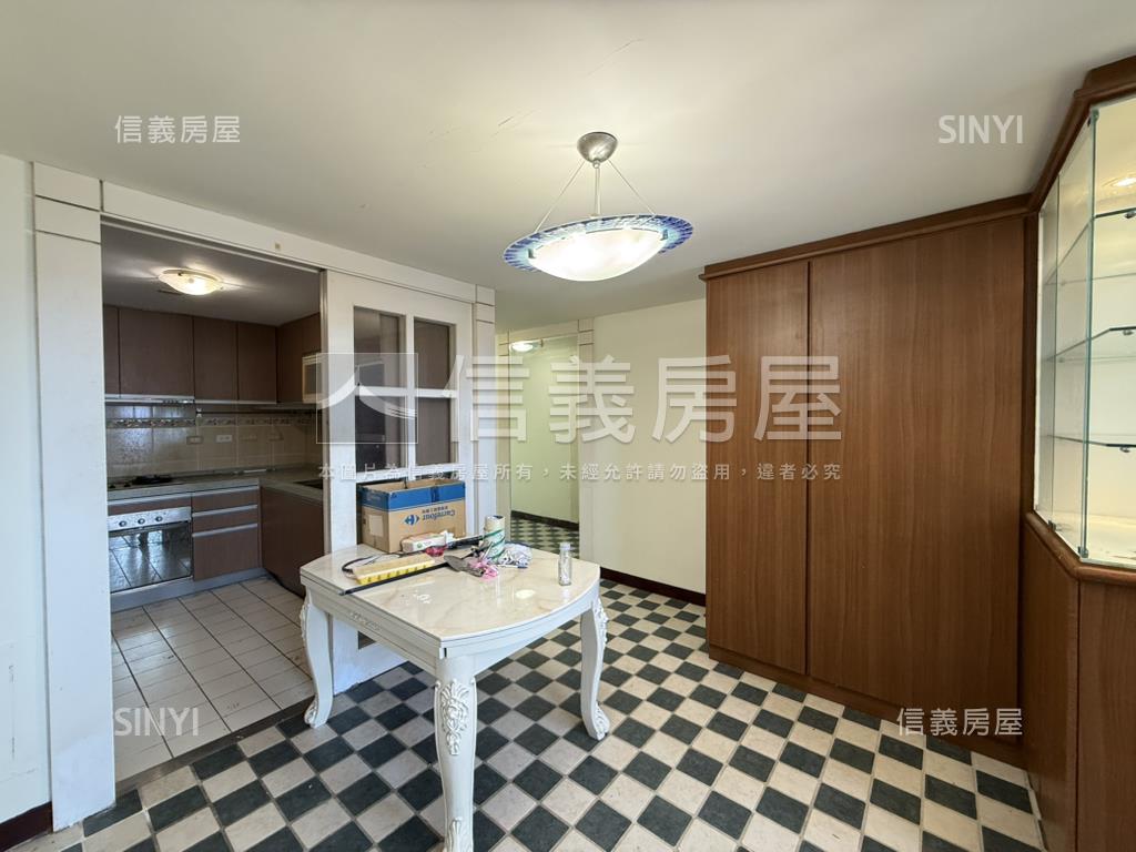 歐洲聯邦美妝景觀戶房屋室內格局與周邊環境