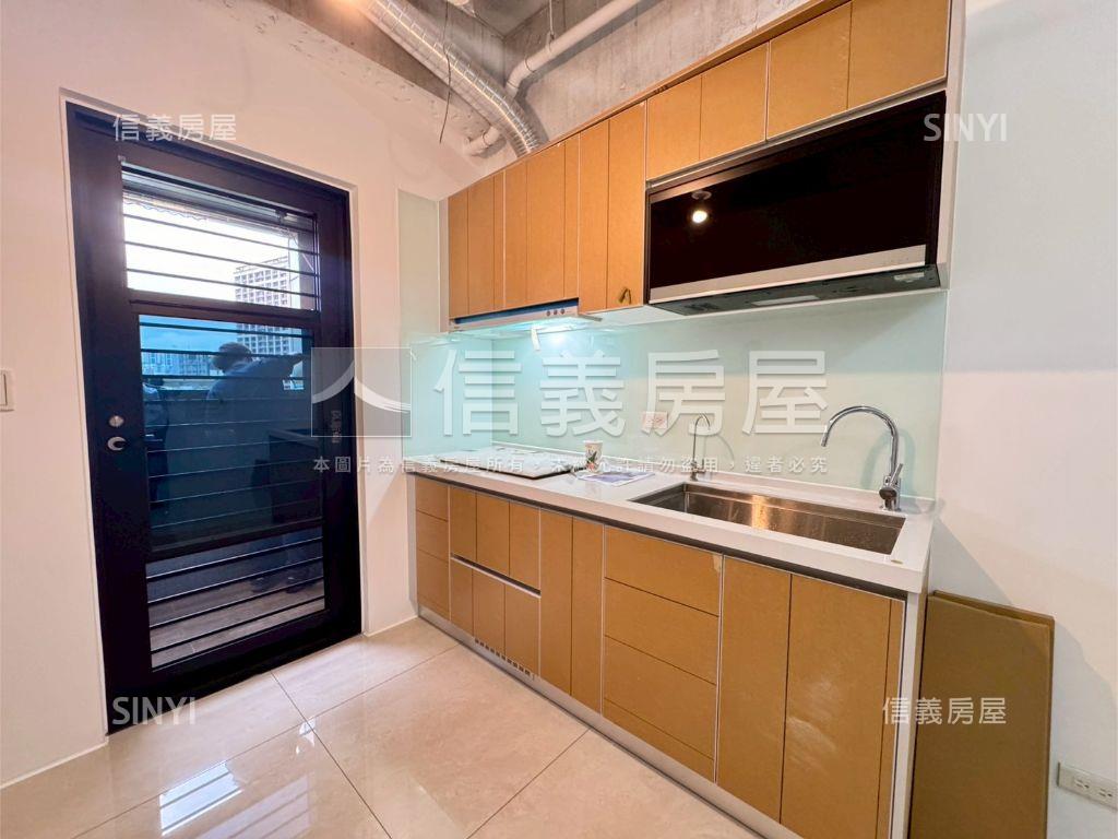 左岸美麗新生活兩房車位房屋室內格局與周邊環境