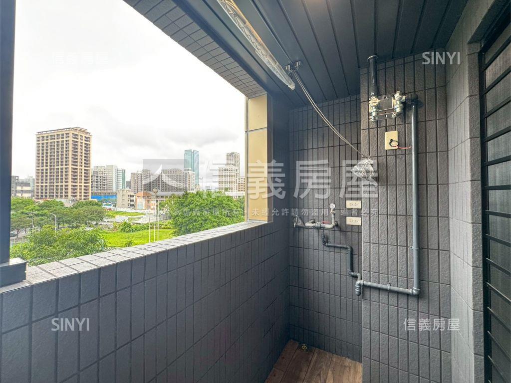 左岸美麗新生活兩房車位房屋室內格局與周邊環境