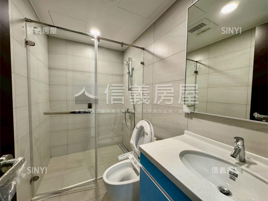 左岸美麗新生活兩房車位房屋室內格局與周邊環境