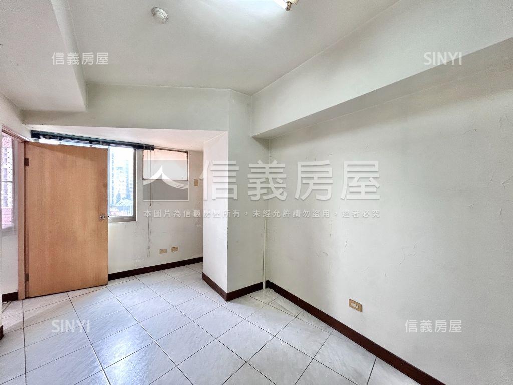 新青安美術館三房河畔視野房屋室內格局與周邊環境