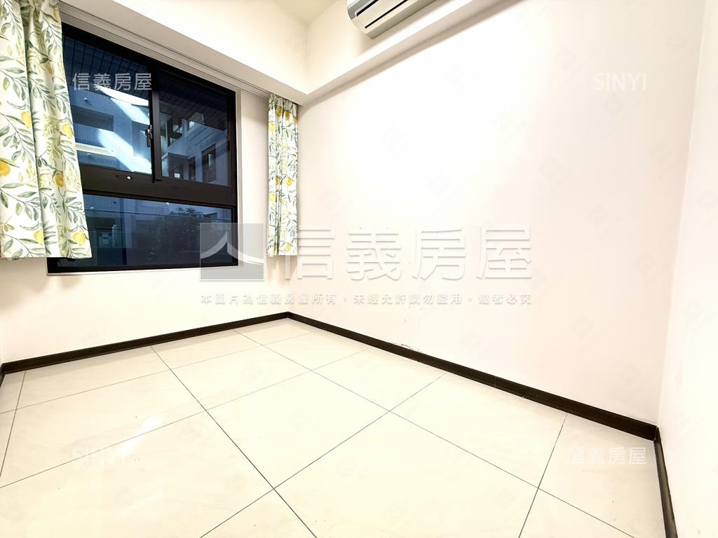 威峰露臺美２房房屋室內格局與周邊環境