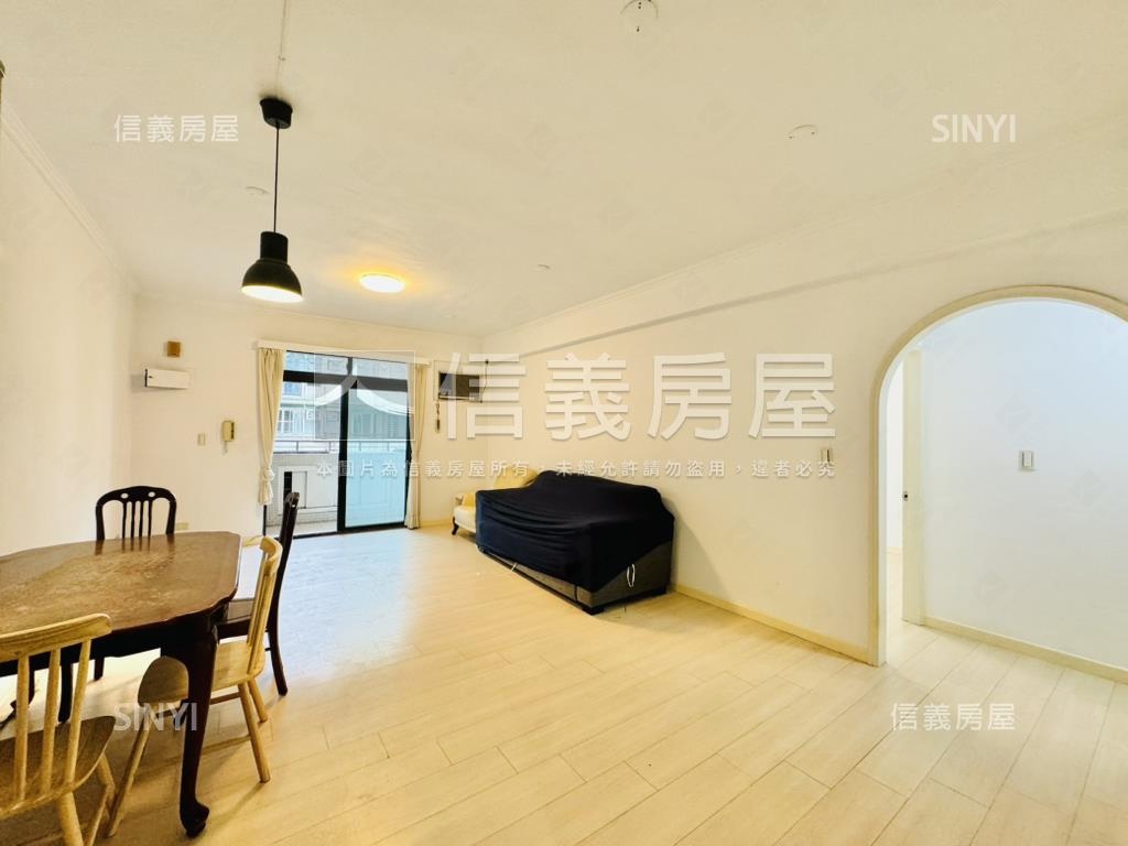 城中城稀有３樓方正美寓房屋室內格局與周邊環境