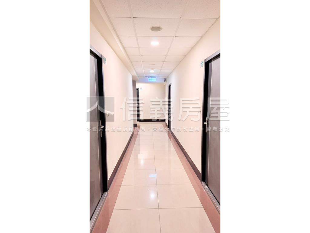 淡大財庫５９４６房屋室內格局與周邊環境