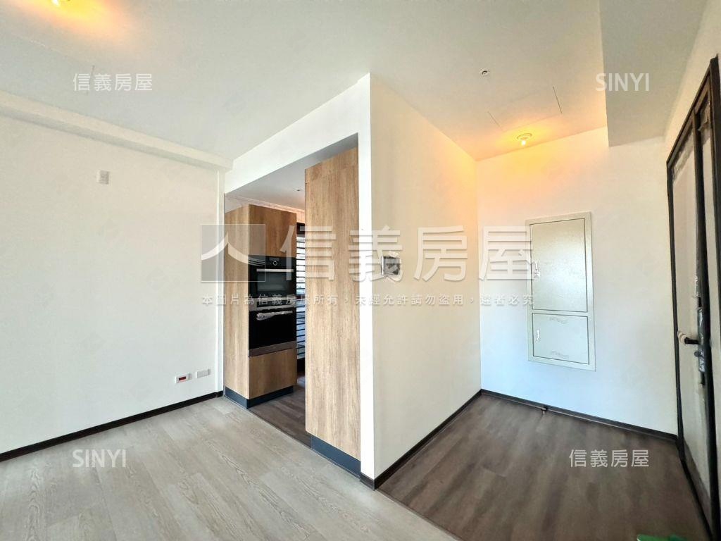 可看ＧＴＯＷＥＲ三房平車房屋室內格局與周邊環境