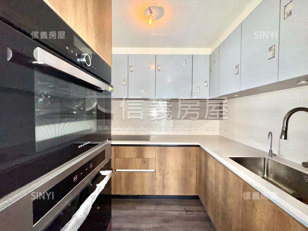 可看ＧＴＯＷＥＲ三房平車房屋室內格局與周邊環境