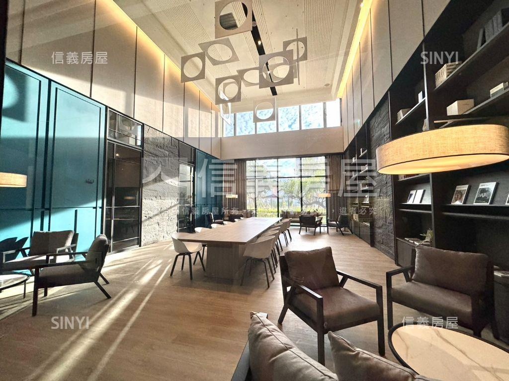 可看ＧＴＯＷＥＲ三房平車房屋室內格局與周邊環境