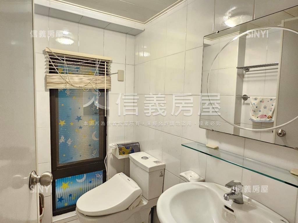 布拉格溫馨別墅房屋室內格局與周邊環境