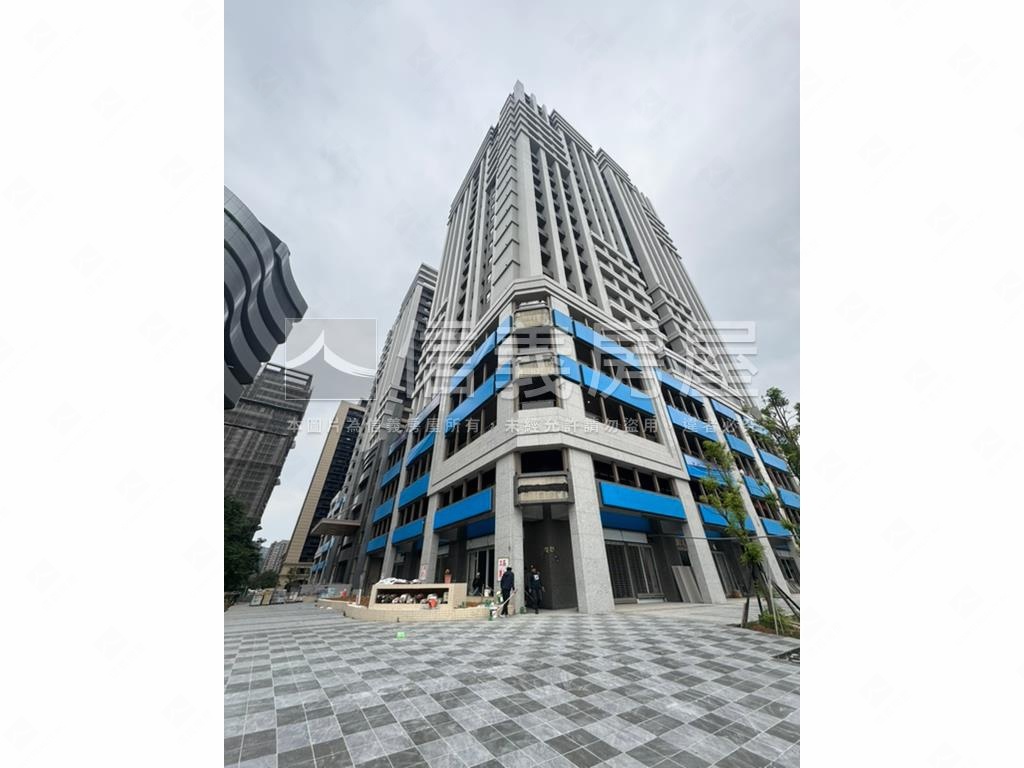 威均峰澤高樓兩房車位房屋室內格局與周邊環境