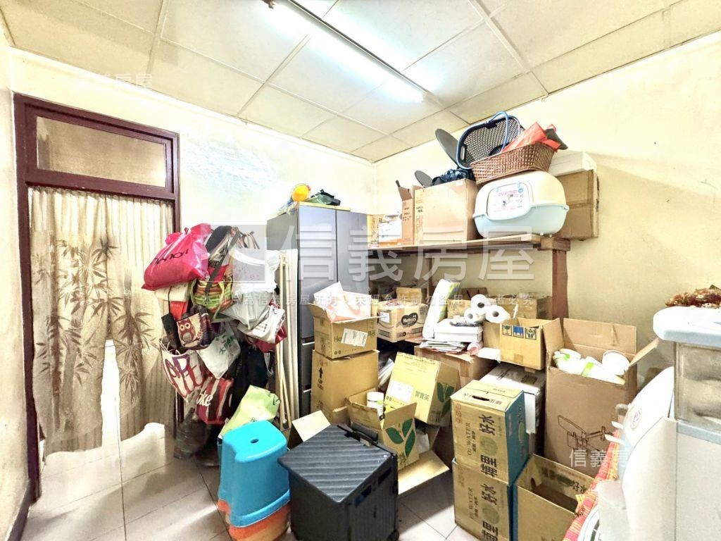 專任精華商業區透天房屋室內格局與周邊環境