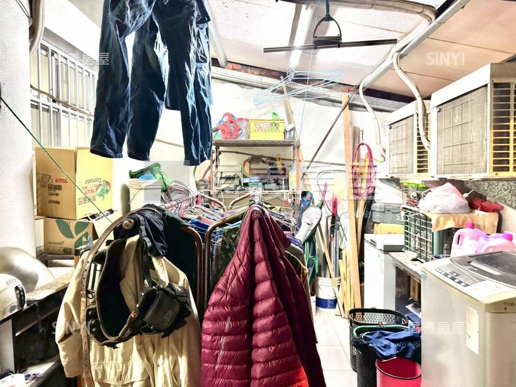 專任精華商業區透天房屋室內格局與周邊環境