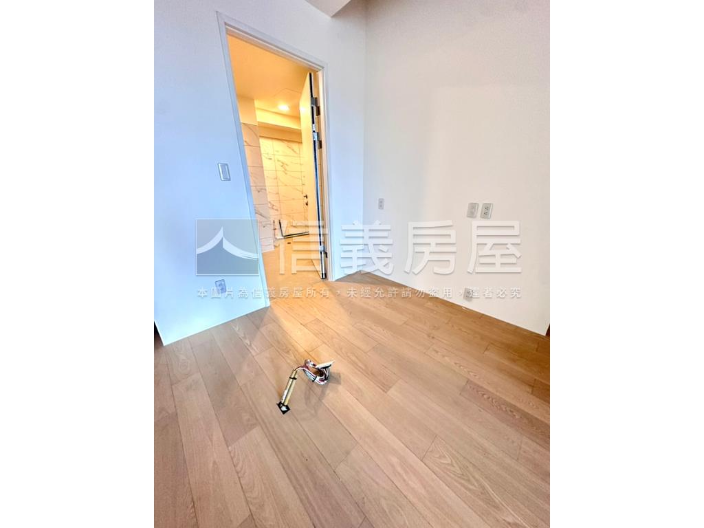 忠泰本質Ω河岸景觀１４樓房屋室內格局與周邊環境