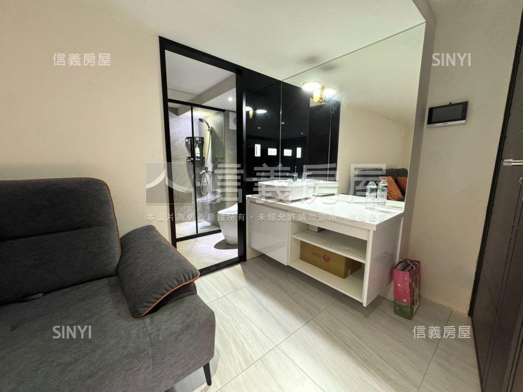 精美裝潢挑高美居房屋室內格局與周邊環境