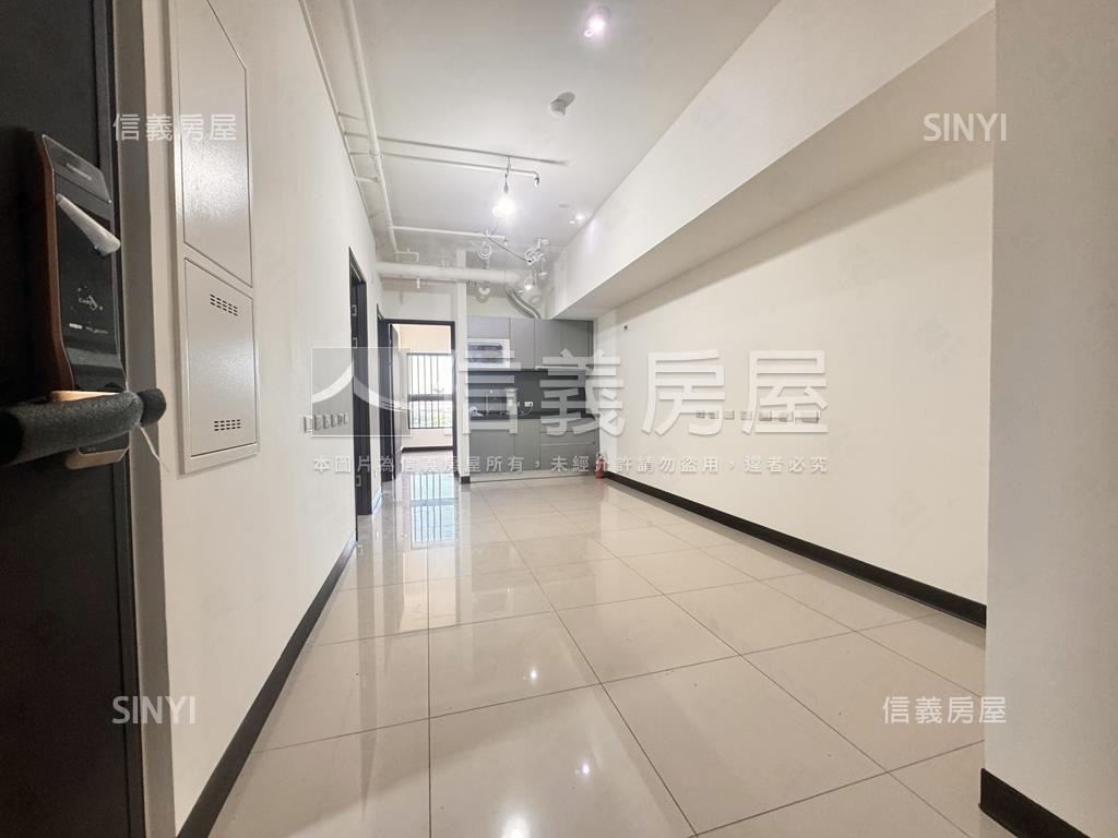 江翠河景帝景五號三房車位房屋室內格局與周邊環境