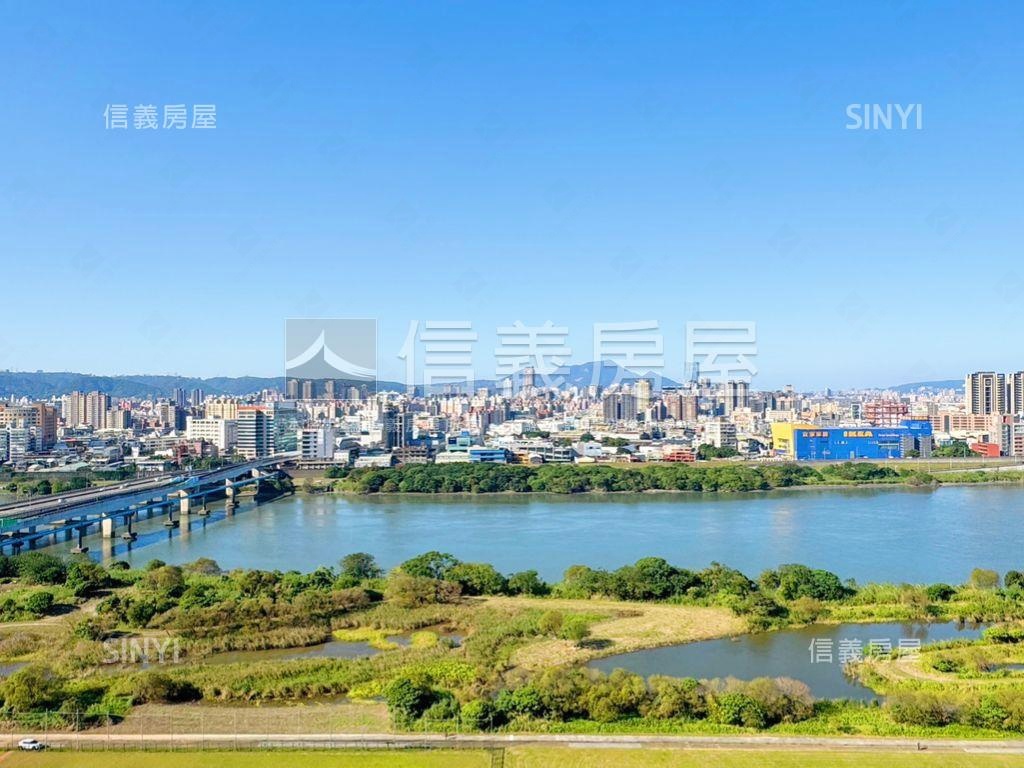 江翠河景帝景五號三房車位房屋室內格局與周邊環境