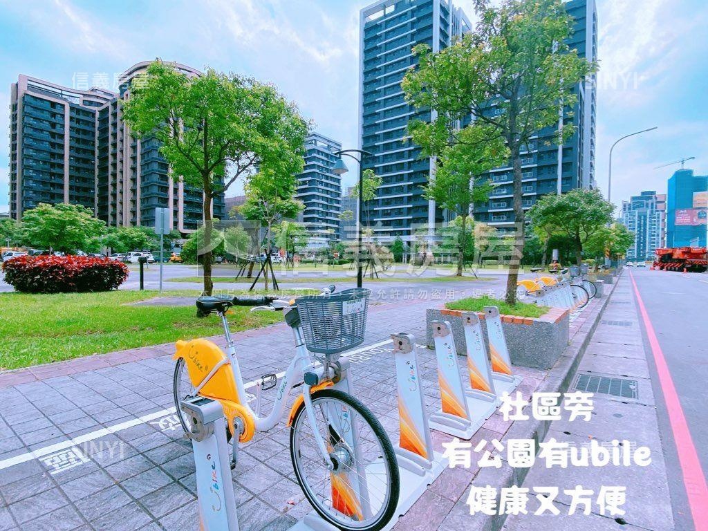 江翠河景帝景五號三房車位房屋室內格局與周邊環境