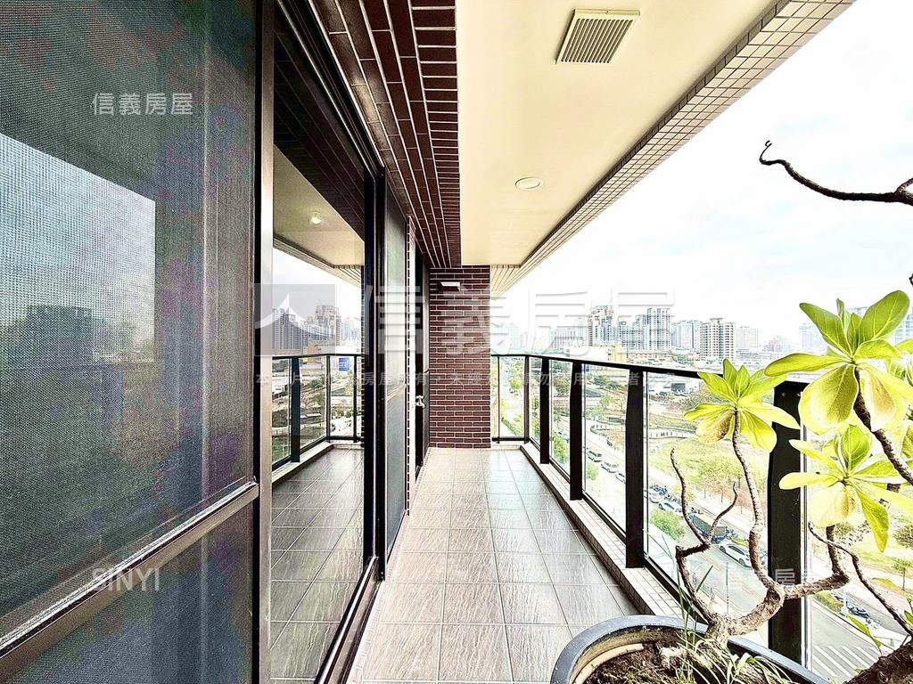 國泰Ｍｏｓｔ＋三房雙車位房屋室內格局與周邊環境