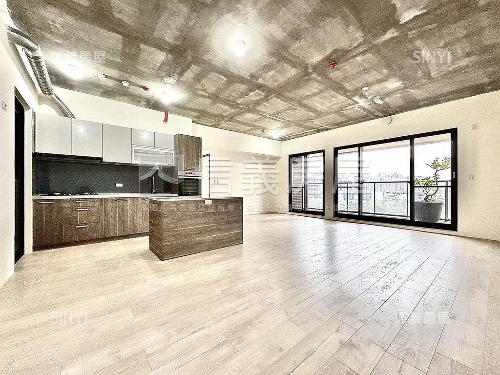 國泰Ｍｏｓｔ＋三房雙車位房屋室內格局與周邊環境