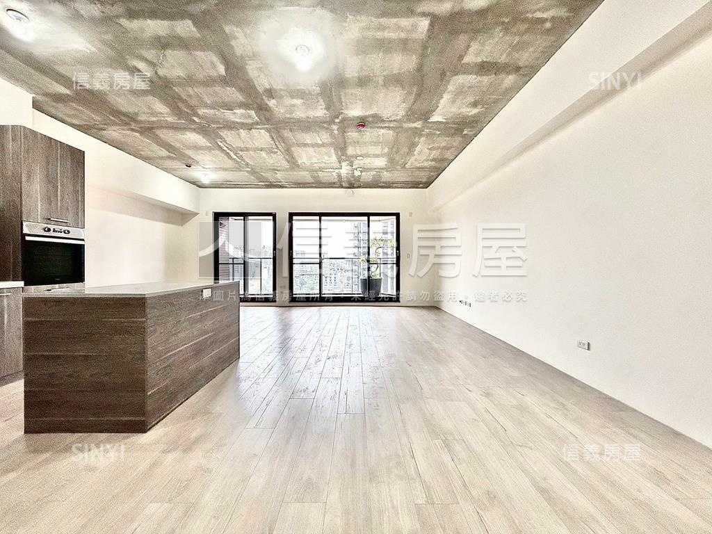 國泰Ｍｏｓｔ＋三房雙車位房屋室內格局與周邊環境