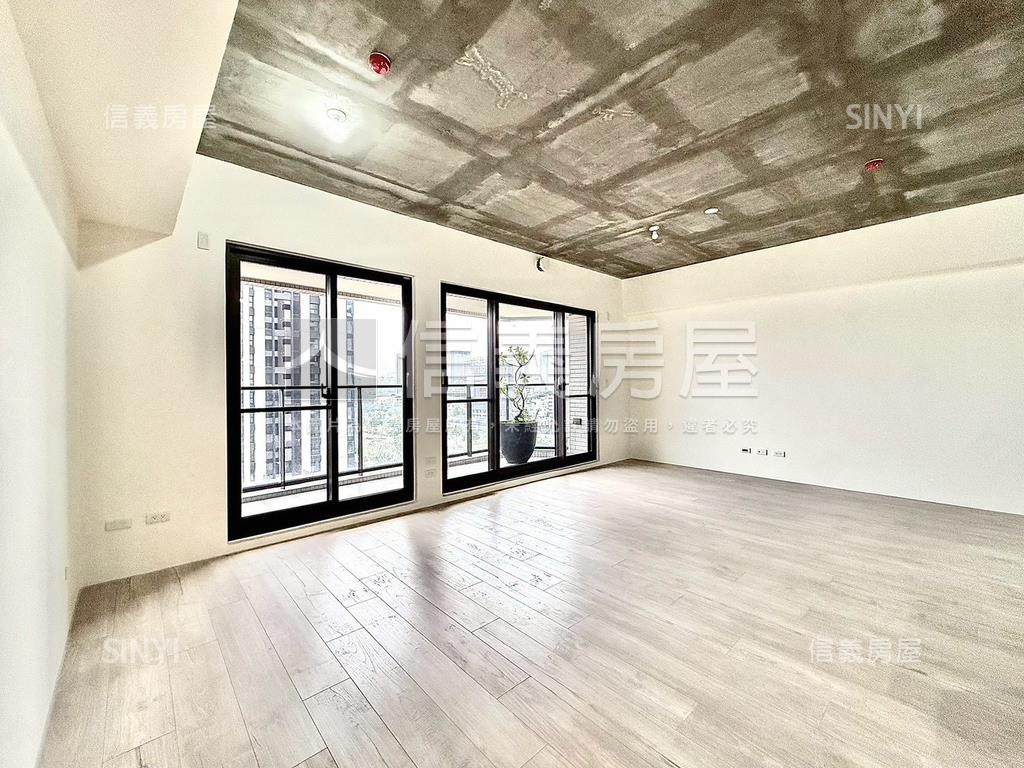 國泰Ｍｏｓｔ＋三房雙車位房屋室內格局與周邊環境