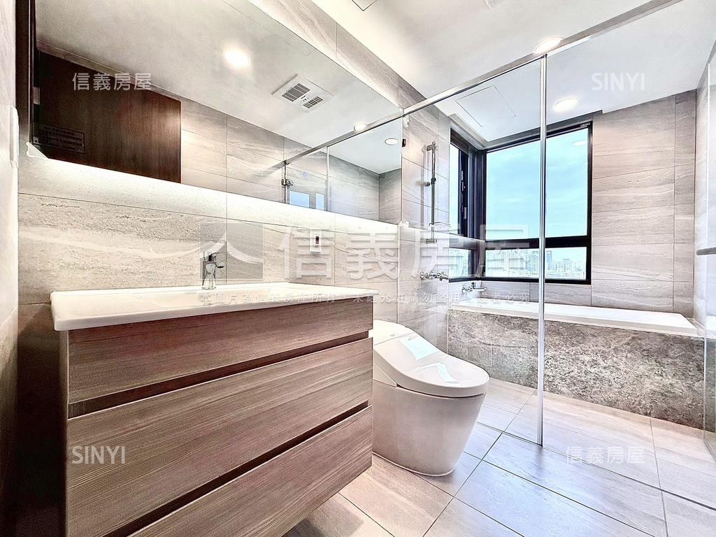 國泰Ｍｏｓｔ＋三房雙車位房屋室內格局與周邊環境