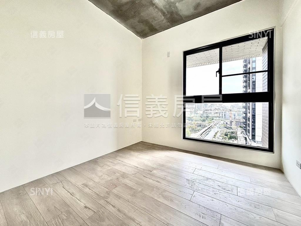 國泰Ｍｏｓｔ＋三房雙車位房屋室內格局與周邊環境