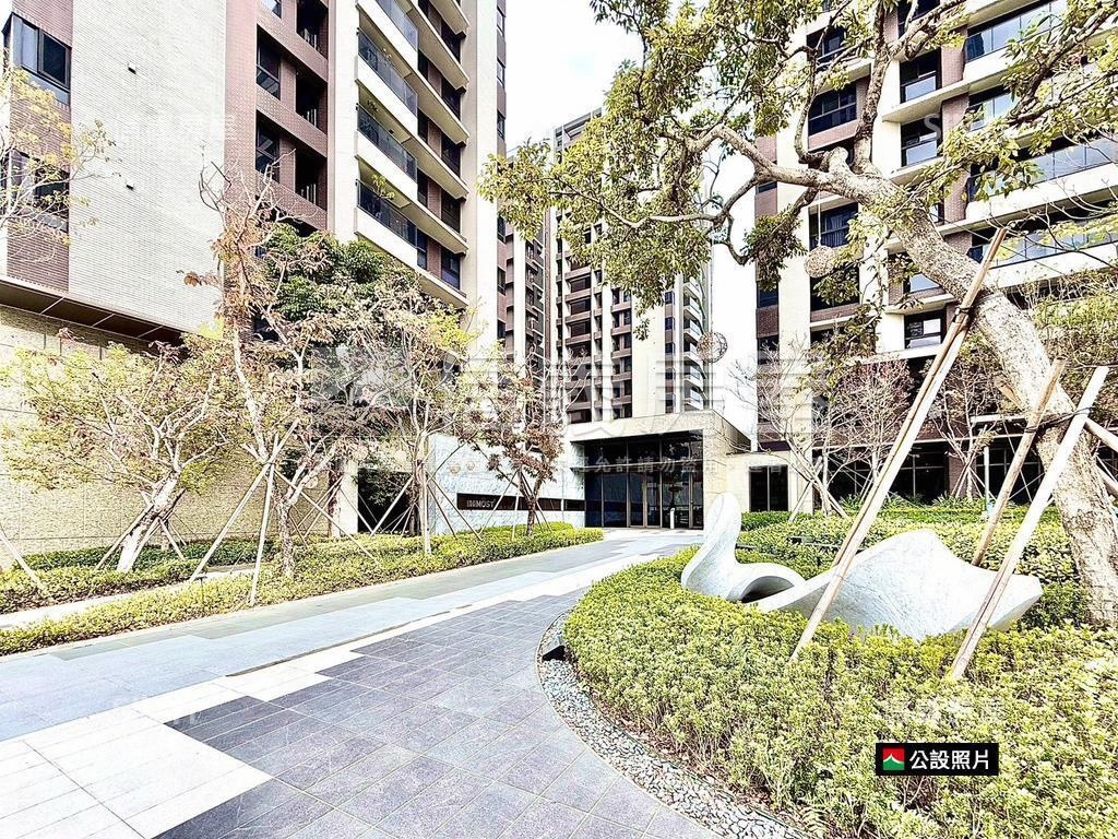 國泰Ｍｏｓｔ＋三房雙車位房屋室內格局與周邊環境