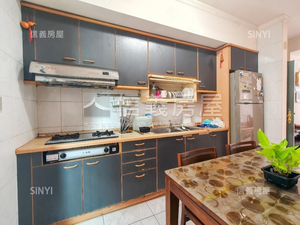 鼎宇春天採光三房平車房屋室內格局與周邊環境