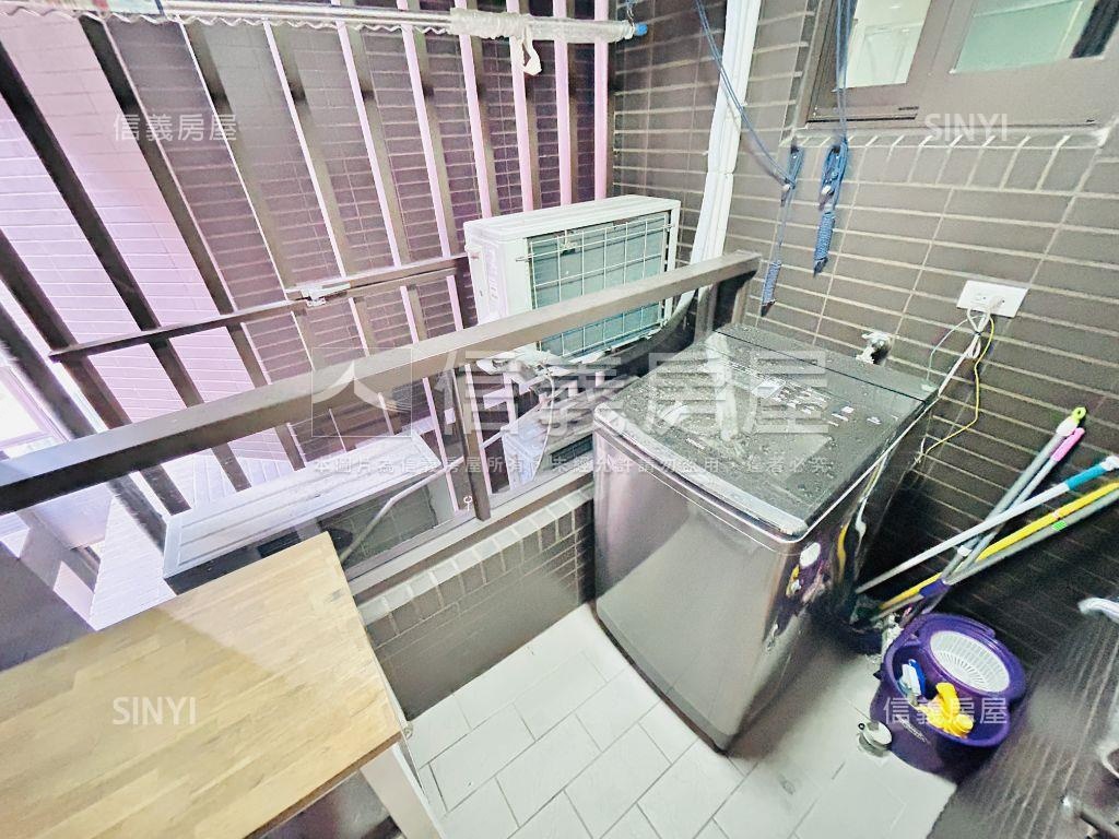 國璽苑兩房車位房屋室內格局與周邊環境