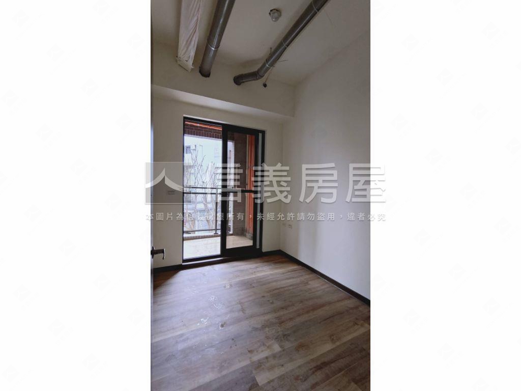 全新★翫花同小資好入手房屋室內格局與周邊環境