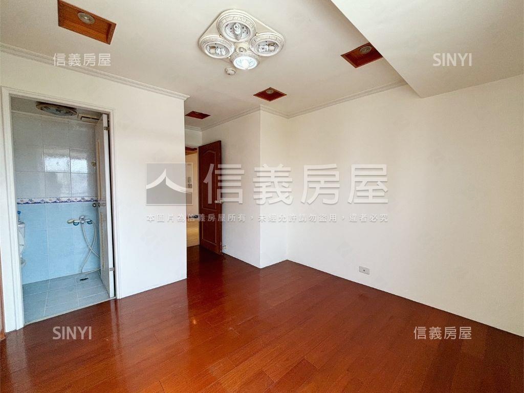 稀有楓格花園三房機上車位房屋室內格局與周邊環境