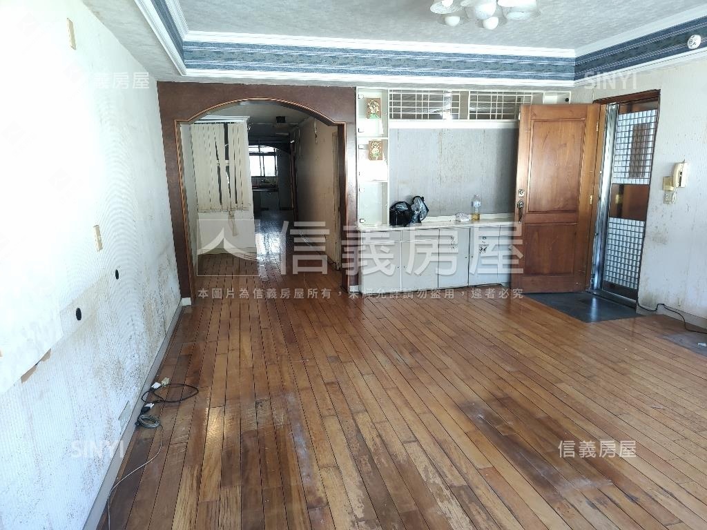 美崙公園旁二樓房屋室內格局與周邊環境