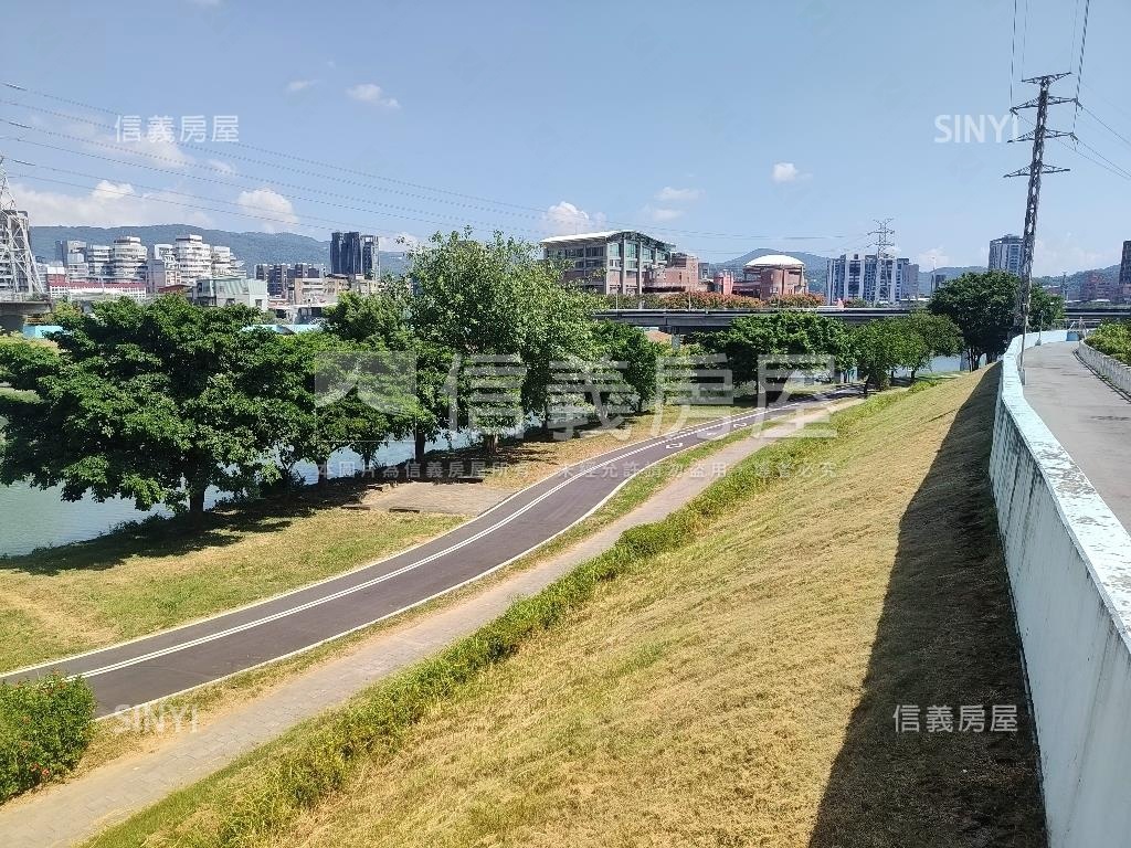 美崙公園旁二樓房屋室內格局與周邊環境