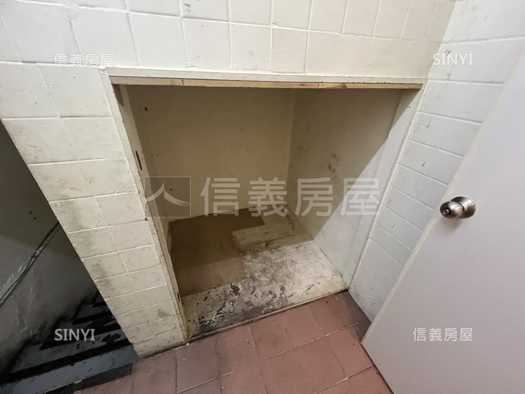 金龍路金店面房屋室內格局與周邊環境