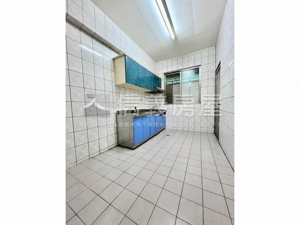 永康街華廈三房平面車位房屋室內格局與周邊環境