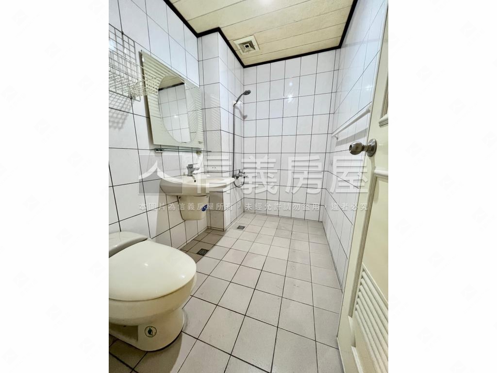 永康街華廈三房平面車位房屋室內格局與周邊環境