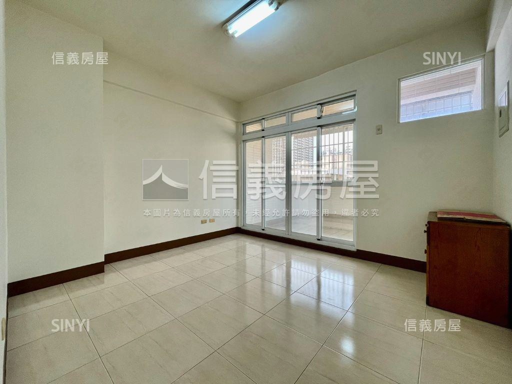 桂林稀有屋況佳騎樓美透房屋室內格局與周邊環境