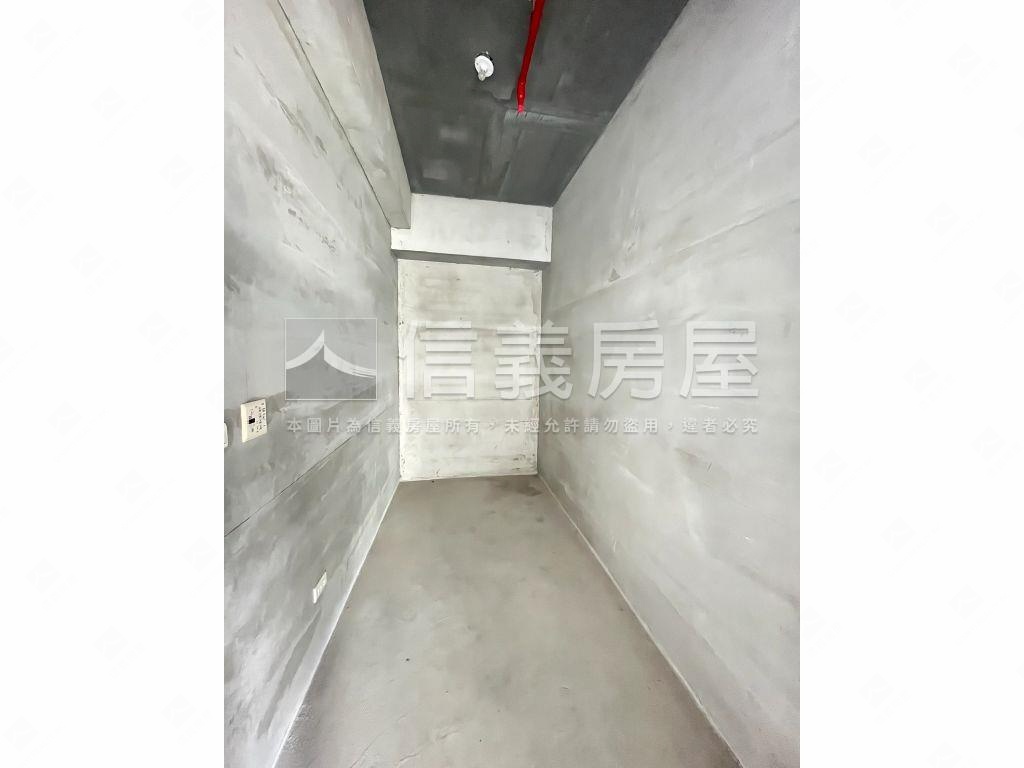 專任三房四衛浴附雙車位房屋室內格局與周邊環境