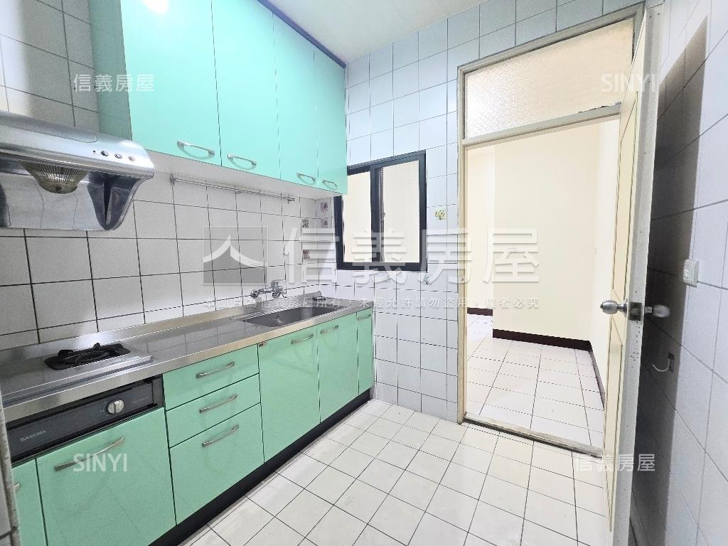 信義路方正通風大空間房屋室內格局與周邊環境